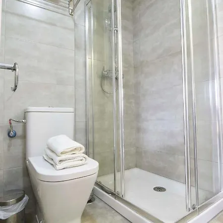 Centro Salecianos Apartment